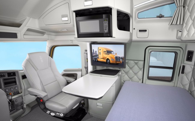 10 Tips To Buying The Best Sleeper Or Extended Cabin Truck 