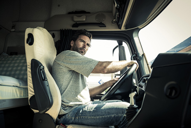 Top 30 Truck Driving Tips From Experienced Truck Drivers