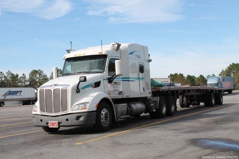 Top 10 Trucking Companies Where You Can Find Flatbed Trucking Jobs