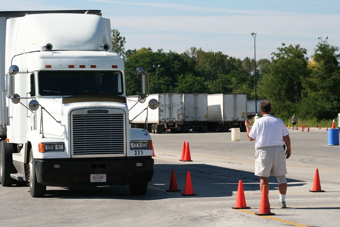 Free CDL Training - 10 Secrets You MUST Know Before Jump Into